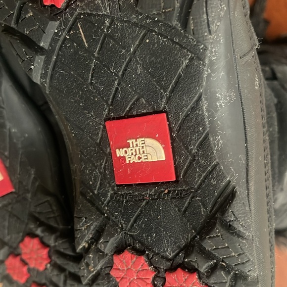 THE NORTH FACE Women’s Leather And Suede Boots Size 9 In Excellent Condition - Picture 8 of 13